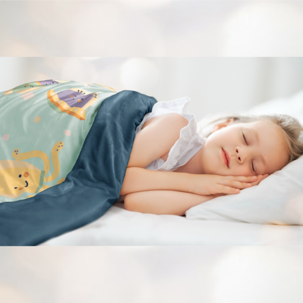 Children's Weighted Blanket | Kid's Aqua UFO Print | Sensory/Therapy | 2.8kg | 95X125cm - Image 2